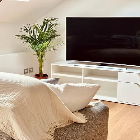 Unonoveuno Luxury Apartment-3